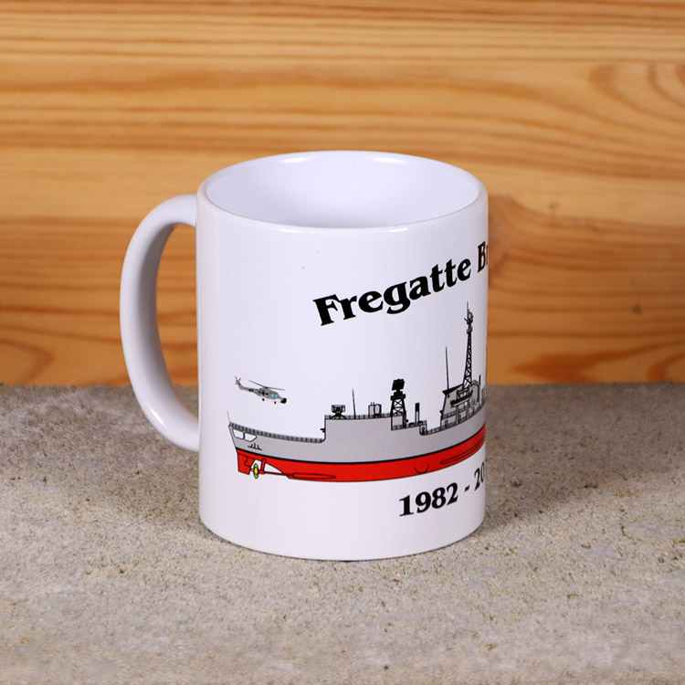 Tasse Fregatte Bremen mit Silhouette und Wunschtext – Bild 4