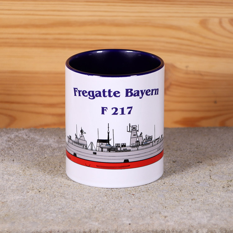 Marine-Tasse Fregatte Bayern mit Silhouette und Wunschtext – Bild 3